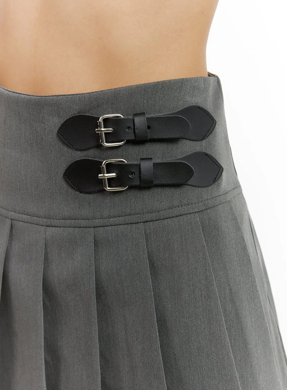 Buckle Pleated Mini Skirt IS402