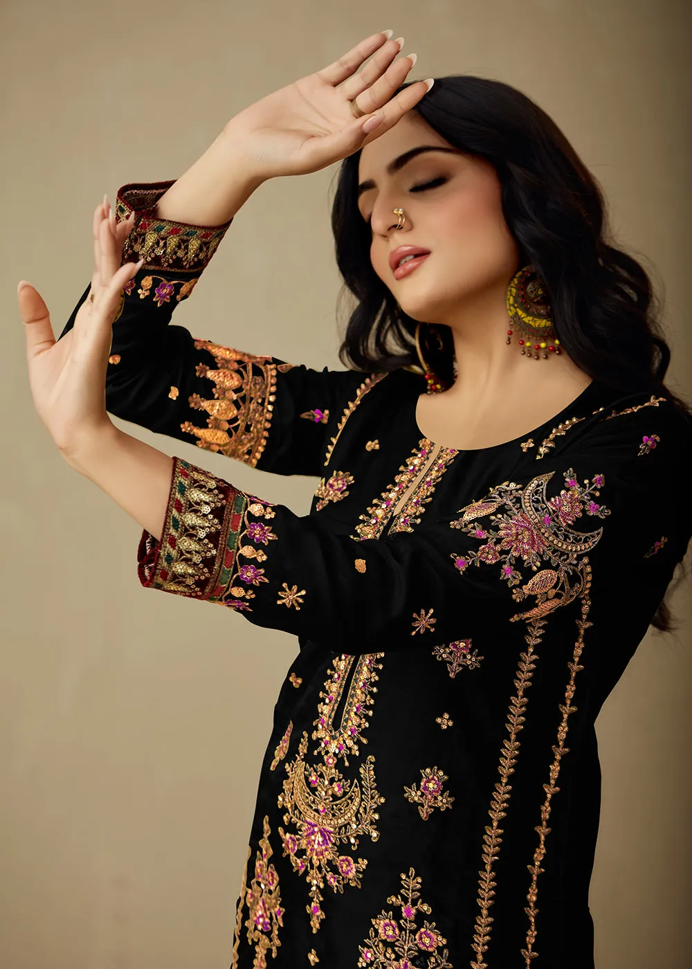 Pure Black Organza Embroidered Traditional Salwar Kameez